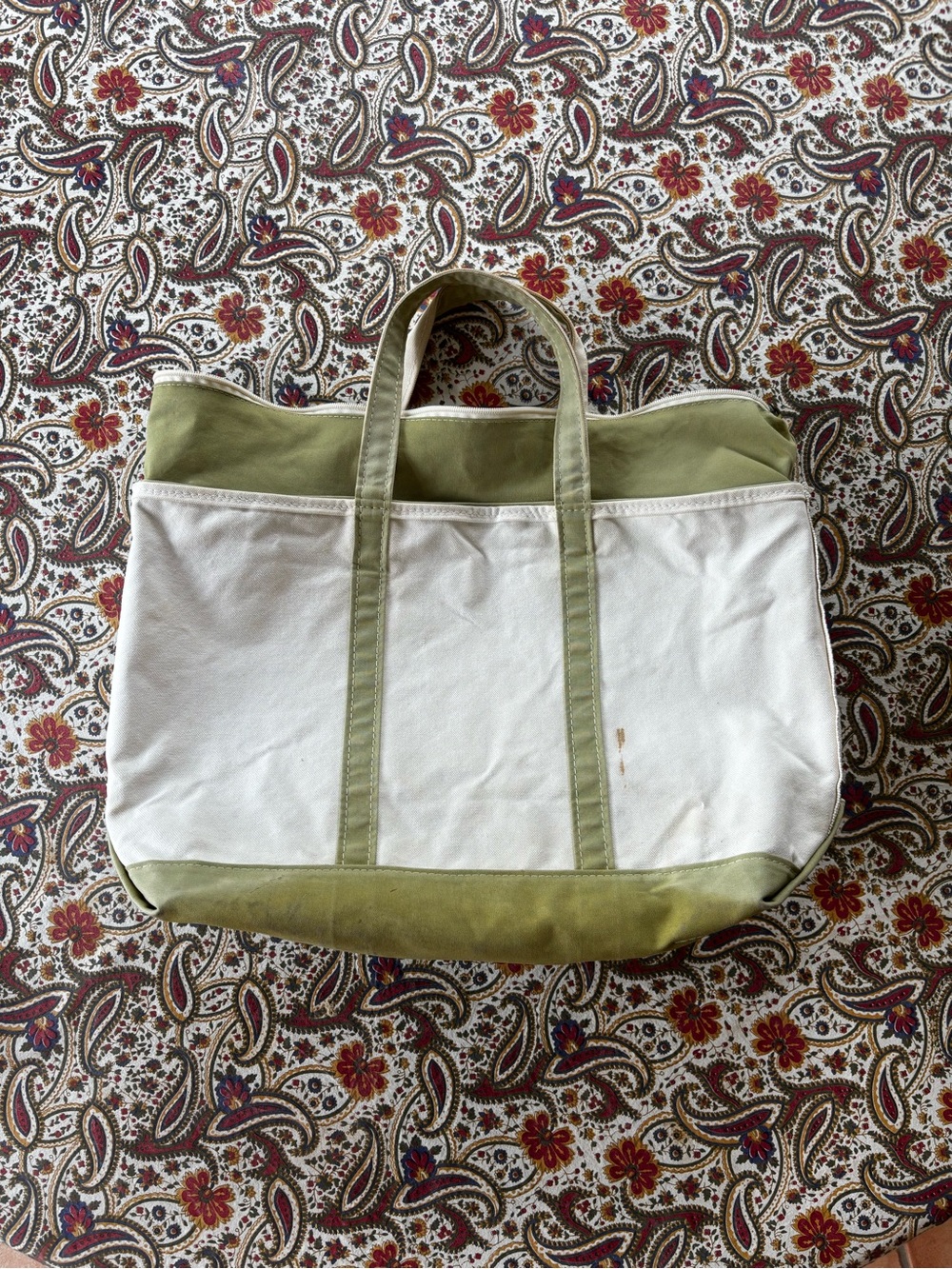 L. L. Bean Vintage Boat and Tote Large Zip Top Bag